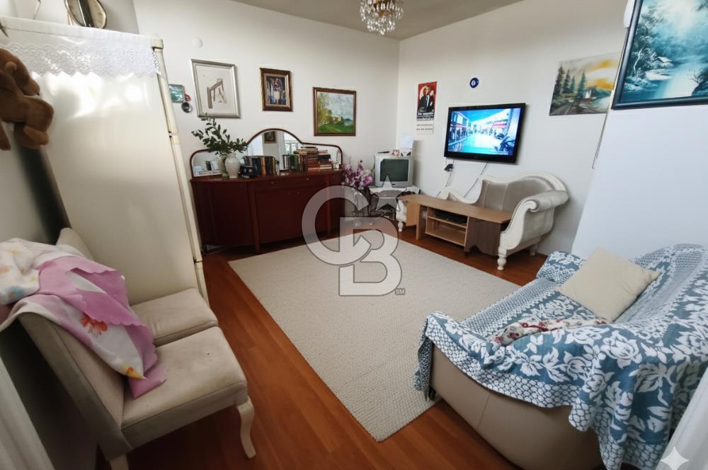 Karşıyaka Tuna Mh. Denize Yakın Geniş Teraslı Satılık 3+1 Daire