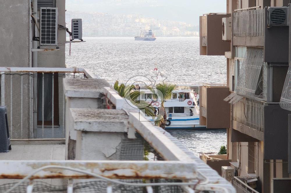 Karşıyaka Tuna Mh. Denize Yakın Geniş Teraslı Satılık 3+1 Daire