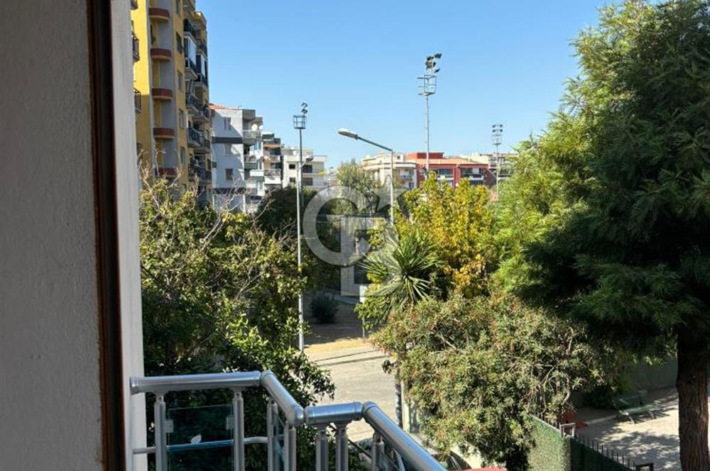 İZMİR KARŞIYAKA ŞEMİKLER'DE 2+1 ,100 m2 SATILIK DAİRE