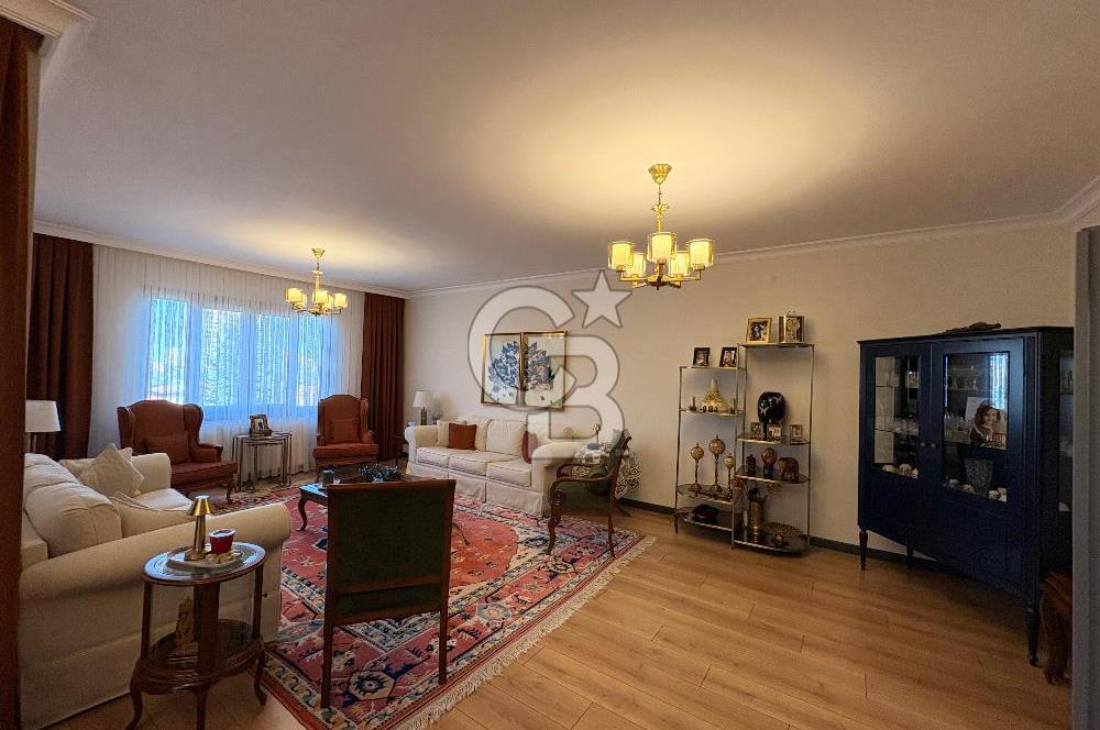 KONUTKENT 2 DE YENİLENMİŞ ŞEREFİYESİ YÜKSEK SATILIK KÖŞE VİLLA