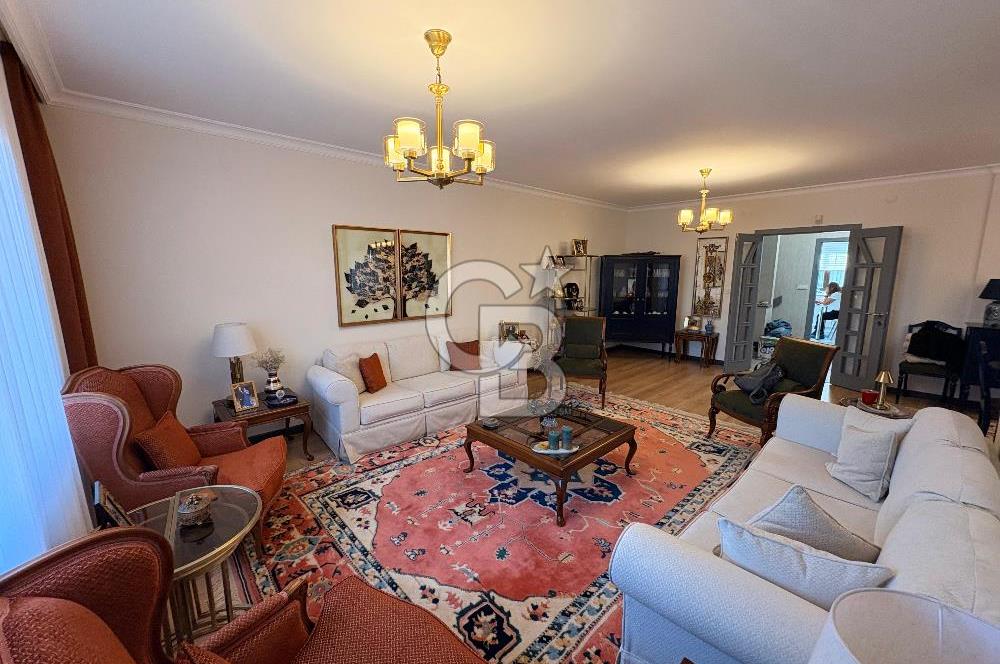 KONUTKENT 2 DE YENİLENMİŞ ŞEREFİYESİ YÜKSEK SATILIK KÖŞE VİLLA