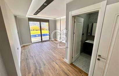 CB ENVOY | Kartepe Acısu'da Yatay Mimari Havuzlu 4+1 Lüks Villa