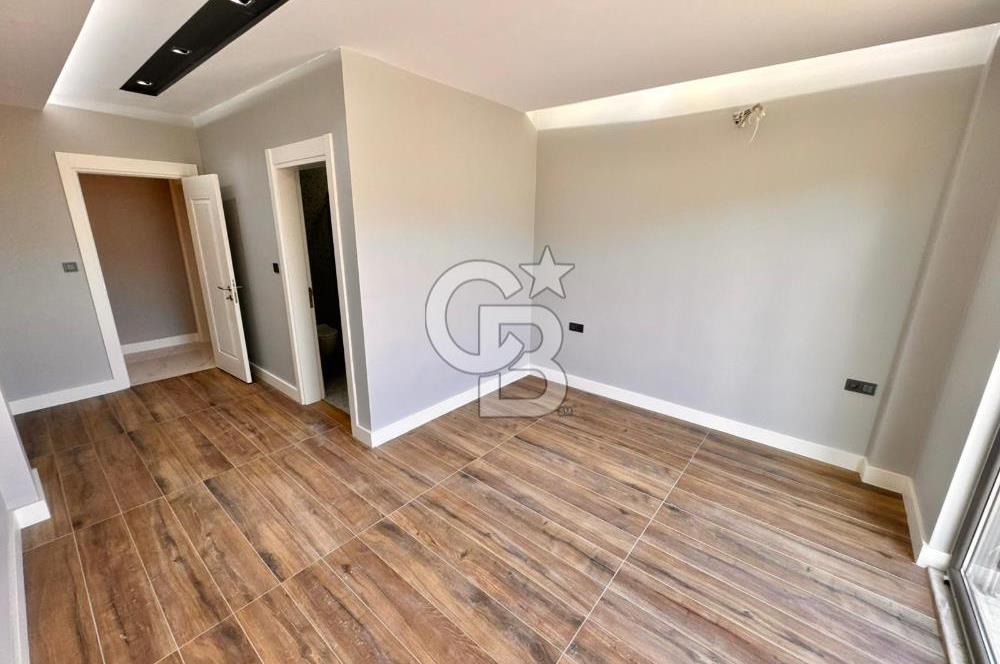 CB ENVOY | Kartepe Acısu'da Yatay Mimari Havuzlu 4+1 Lüks Villa