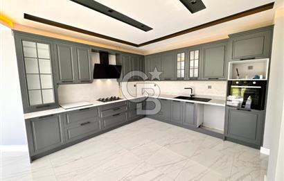 CB ENVOY | Kartepe Acısu'da Yatay Mimari Havuzlu 4+1 Lüks Villa