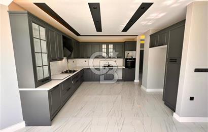 CB ENVOY | Kartepe Acısu'da Yatay Mimari Havuzlu 4+1 Lüks Villa