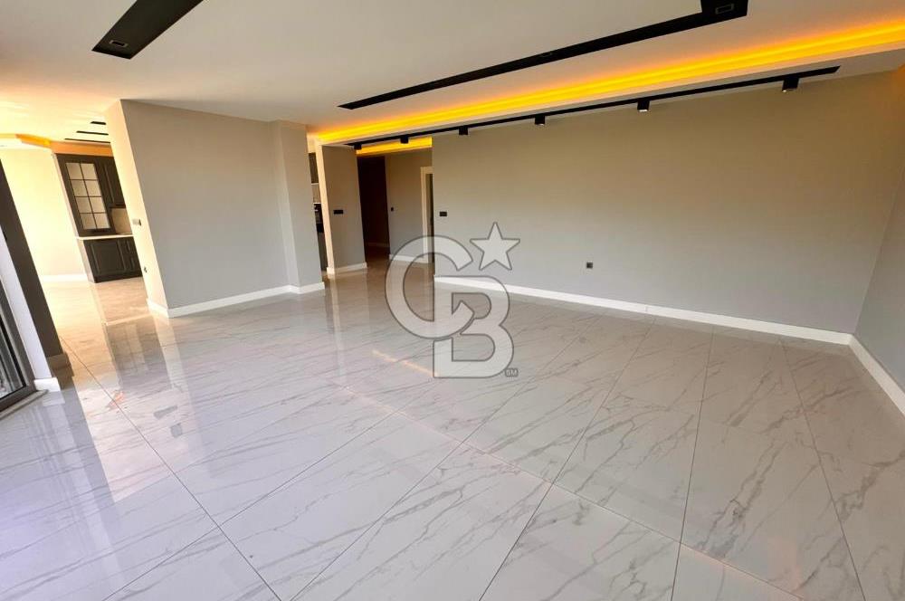 CB ENVOY | Kartepe Acısu'da Yatay Mimari Havuzlu 4+1 Lüks Villa