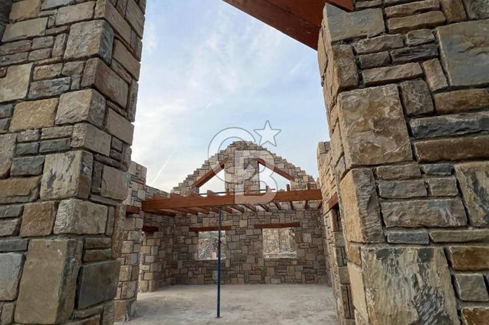 DOĞAL TAŞ VE LÜKS BULUŞUYOR ANAHTAR TESLİM SATILIK TAŞ VİLLA