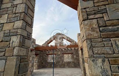 DOĞAL TAŞ VE LÜKS BULUŞUYOR ANAHTAR TESLİM SATILIK TAŞ VİLLA