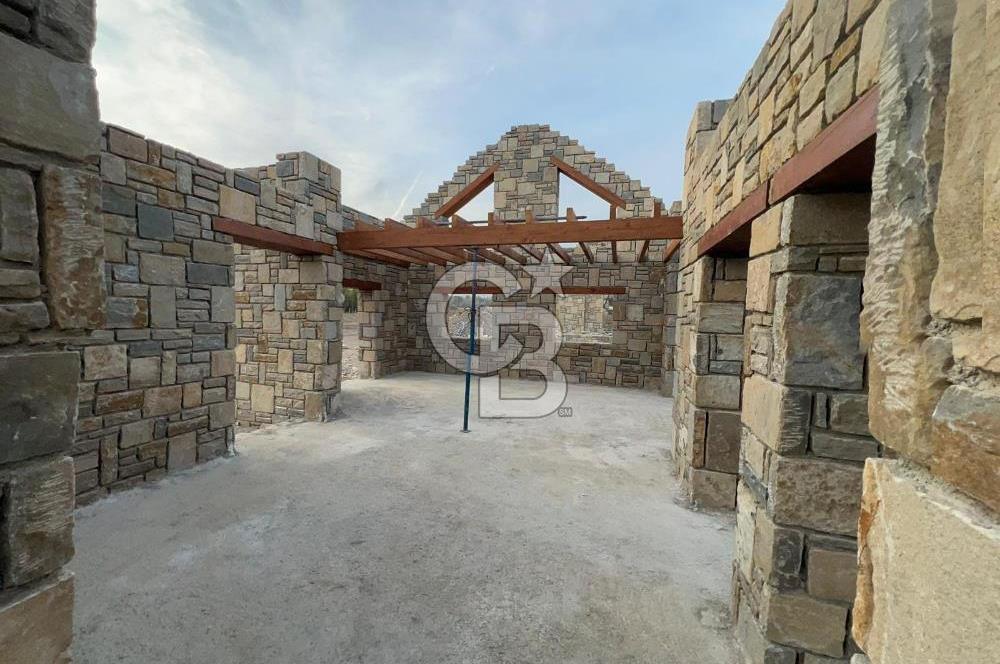 DOĞAL TAŞ VE LÜKS BULUŞUYOR ANAHTAR TESLİM SATILIK TAŞ VİLLA