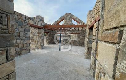 DOĞAL TAŞ VE LÜKS BULUŞUYOR ANAHTAR TESLİM SATILIK TAŞ VİLLA