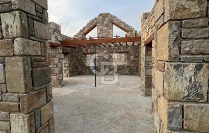 DOĞAL TAŞ VE LÜKS BULUŞUYOR ANAHTAR TESLİM SATILIK TAŞ VİLLA