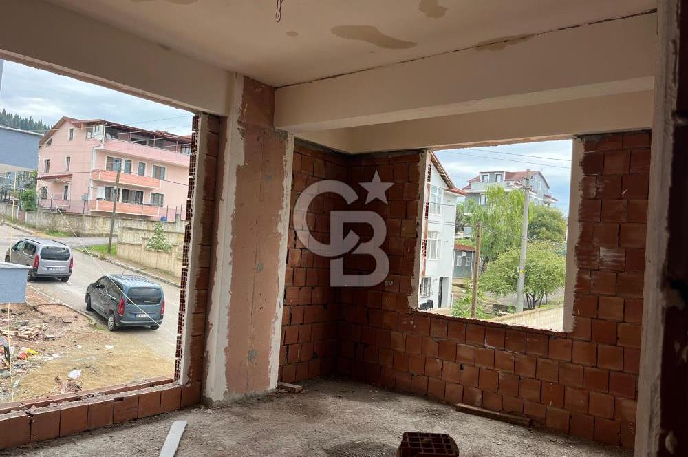 ÇENESUYU ÇINARLI DA YENİ BİNA DENİZ MANZARALI ÇATI DUBLEKS DAİRE