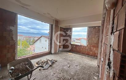 ÇENESUYU ÇINARLI DA YENİ BİNA DENİZ MANZARALI ÇATI DUBLEKS DAİRE