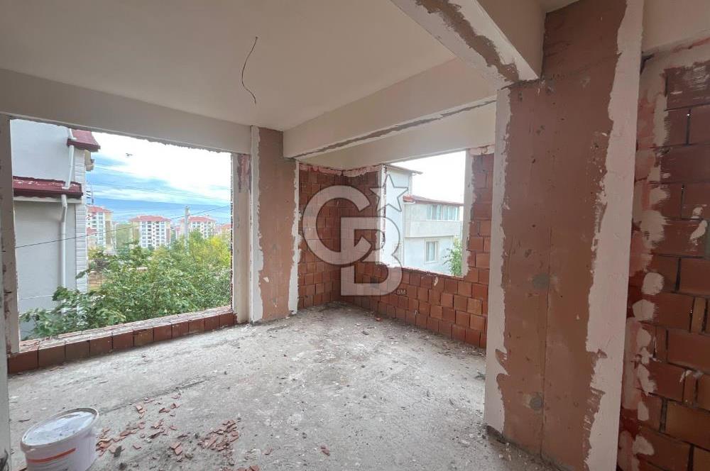 ÇENESUYU ÇINARLI DA YENİ BİNA DENİZ MANZARALI ÇATI DUBLEKS DAİRE