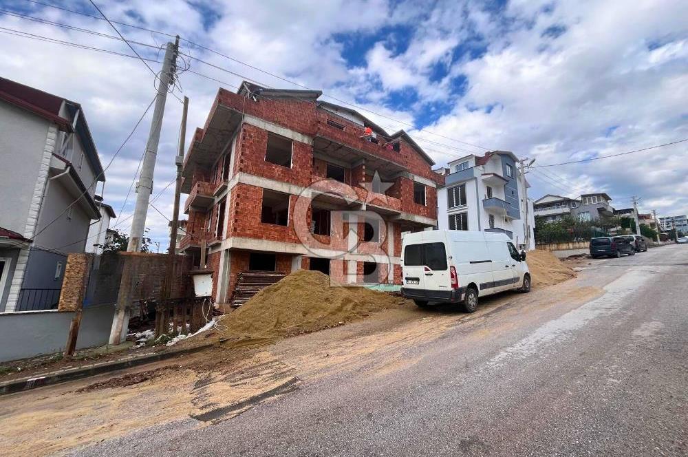 ÇENESUYU ÇINARLI DA YENİ BİNA DENİZ MANZARALI ÇATI DUBLEKS DAİRE