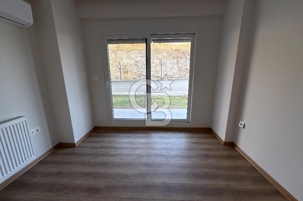 URLA MERKEZDE 1+1 DOĞALGAZLI 2 KLİMALI BAHÇELİ KİRALIK DAİRE