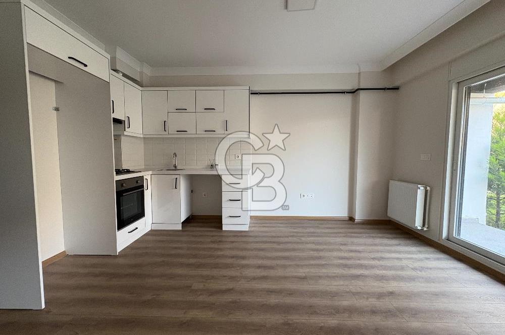 URLA MERKEZDE 1+1 DOĞALGAZLI 2 KLİMALI BAHÇELİ KİRALIK DAİRE