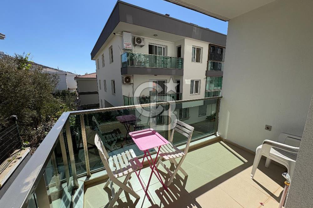 GÜZELBAHÇE YELKİDE SATILIK SİTE İÇERİSİNDE BAHÇELİ 3+1 DAİRE