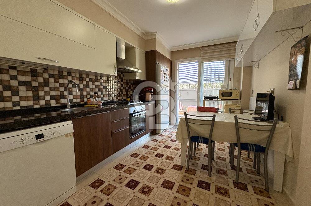 GÜZELBAHÇE YELKİDE SATILIK SİTE İÇERİSİNDE BAHÇELİ 3+1 DAİRE