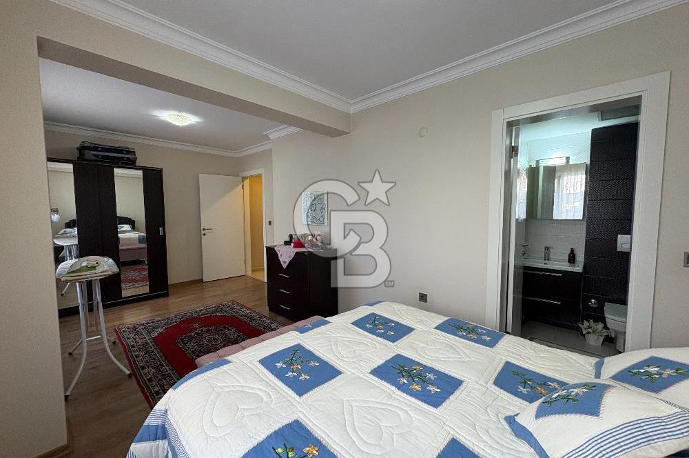 GÜZELBAHÇE YELKİDE SATILIK SİTE İÇERİSİNDE BAHÇELİ 3+1 DAİRE