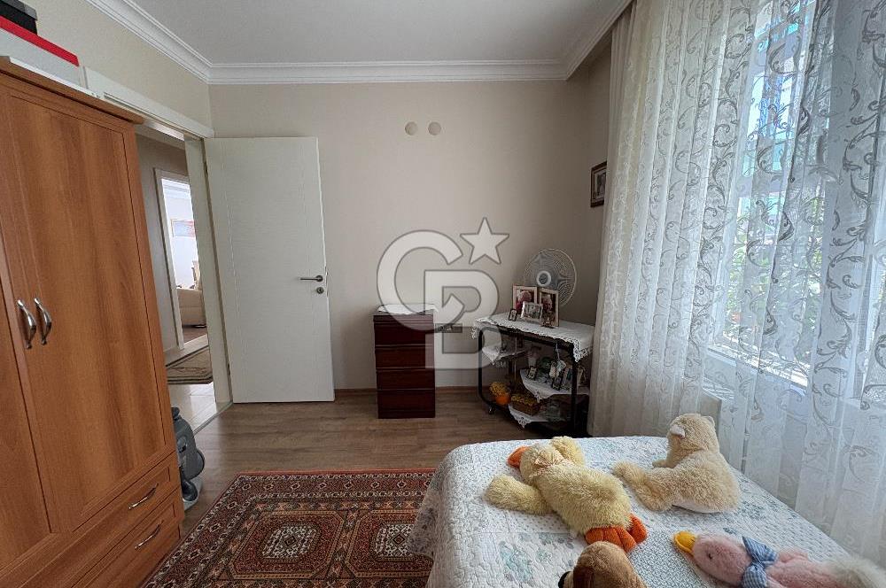 GÜZELBAHÇE YELKİDE SATILIK SİTE İÇERİSİNDE BAHÇELİ 3+1 DAİRE