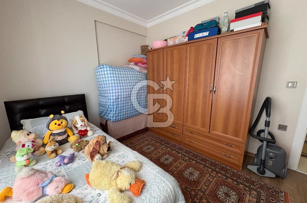 GÜZELBAHÇE YELKİDE SATILIK SİTE İÇERİSİNDE BAHÇELİ 3+1 DAİRE