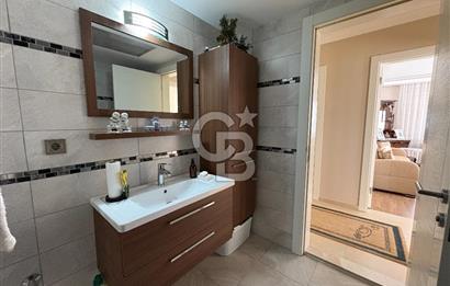 GÜZELBAHÇE YELKİDE SATILIK SİTE İÇERİSİNDE BAHÇELİ 3+1 DAİRE