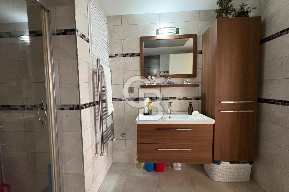 GÜZELBAHÇE YELKİDE SATILIK SİTE İÇERİSİNDE BAHÇELİ 3+1 DAİRE