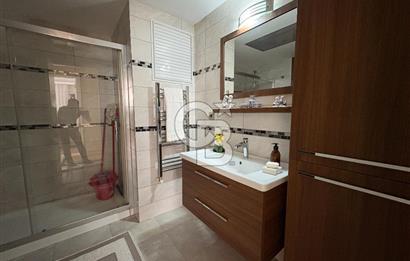 GÜZELBAHÇE YELKİDE SATILIK SİTE İÇERİSİNDE BAHÇELİ 3+1 DAİRE