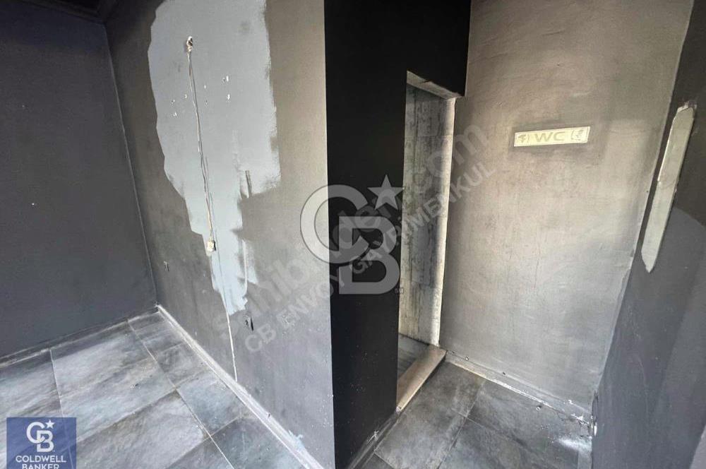 CB ENVOY'dan Gölcük Merkez'de Cadde Üzeri Kiralık 210 m2 İş Yeri