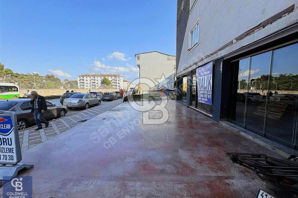 CB ENVOY'dan Gölcük Merkez'de Cadde Üzeri Kiralık 210 m2 İş Yeri