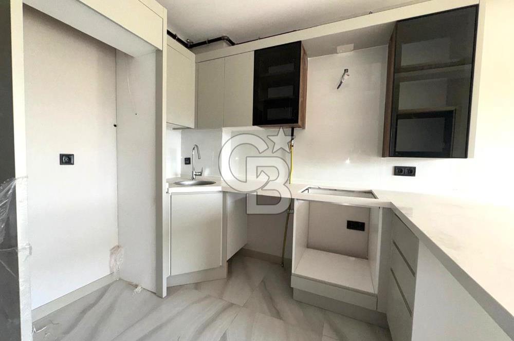 ATAŞEHİR; HAVUZLU SİTE, AKILLI EV, DENİZ MANZ. SATILIK 1+1 DAİRE