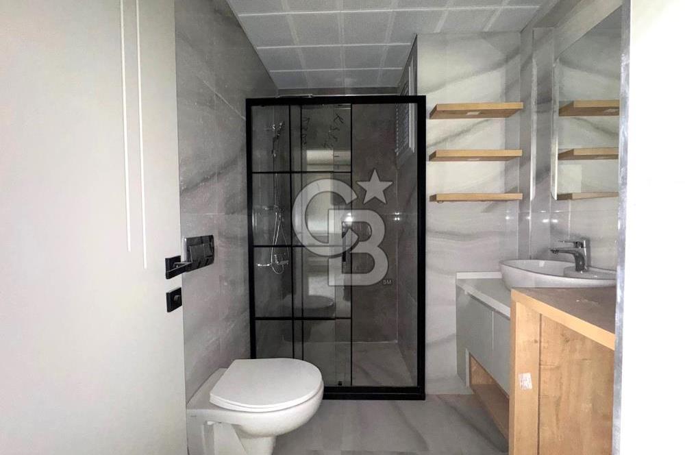 ATAŞEHİR; HAVUZLU SİTE, AKILLI EV, DENİZ MANZ. SATILIK 1+1 DAİRE