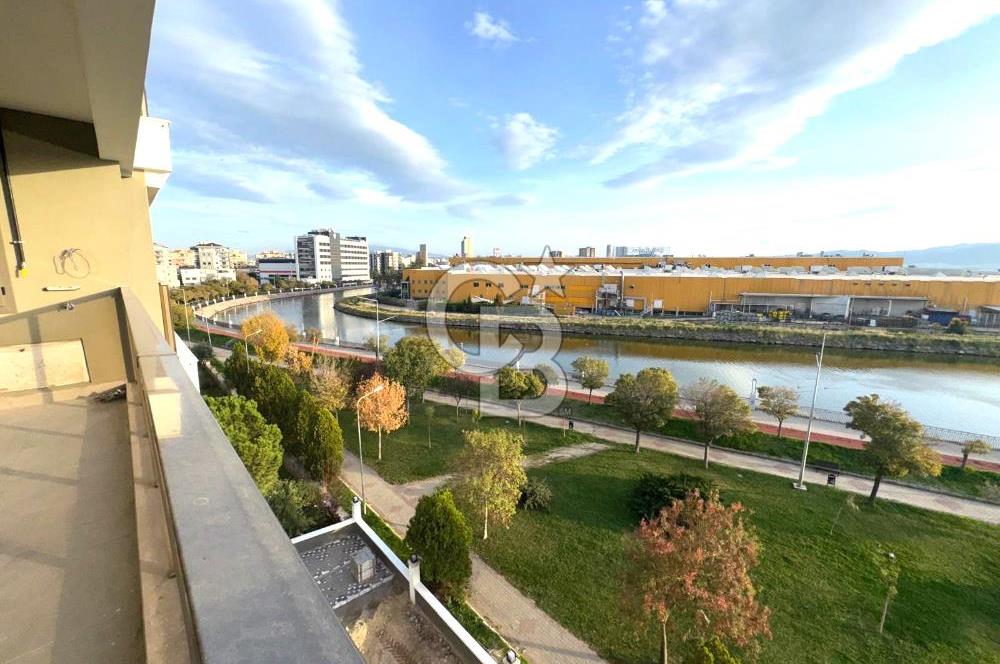 ATAŞEHİR; HAVUZLU SİTE, AKILLI EV, DENİZ MANZ. SATILIK 1+1 DAİRE