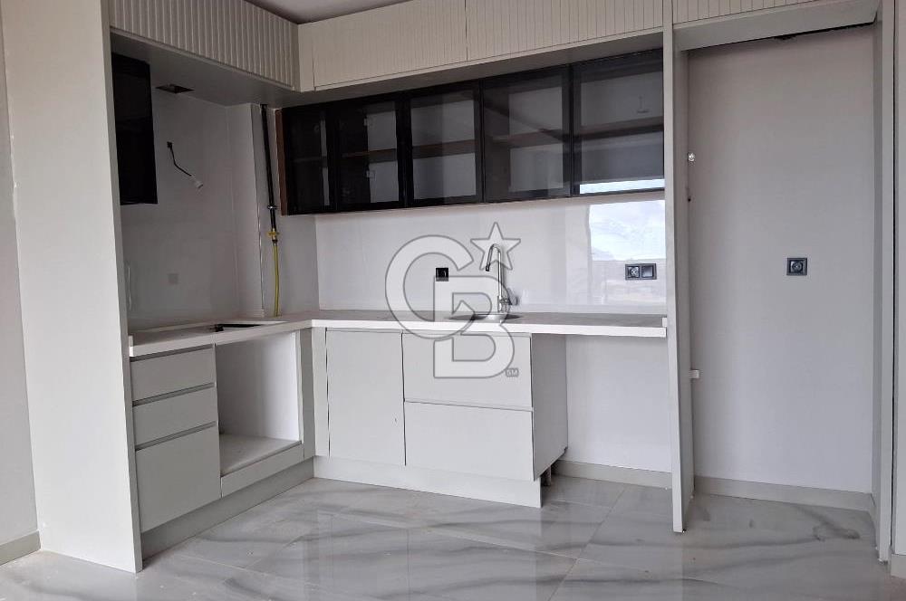 ATAŞEHİR; SIFIR BİNA, HAVUZLU SİTE, DENİZ MANZARALI, SATILIK 3+1