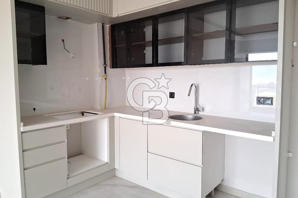 ATAŞEHİR; SIFIR BİNA, HAVUZLU SİTE, DENİZ MANZARALI, SATILIK 3+1