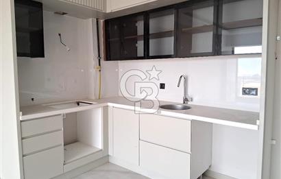 ATAŞEHİR; SIFIR BİNA, HAVUZLU SİTE, DENİZ MANZARALI, SATILIK 3+1