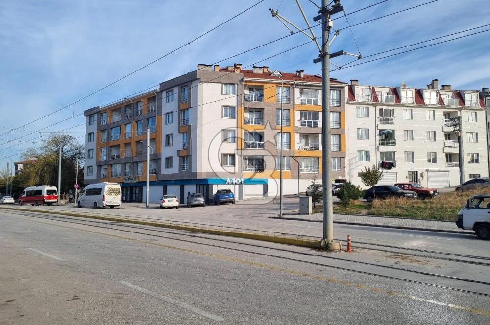 Çamlıca Tombakzade Bulvarında 3+1 – Aile Apartmanı – Kapalı Garaj + Çift Asansör