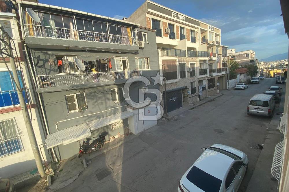 İzmir Çiğli Şirintepe'de 3+1 Satılık Doğalgazlı Panaromik Manzaralı Daire 