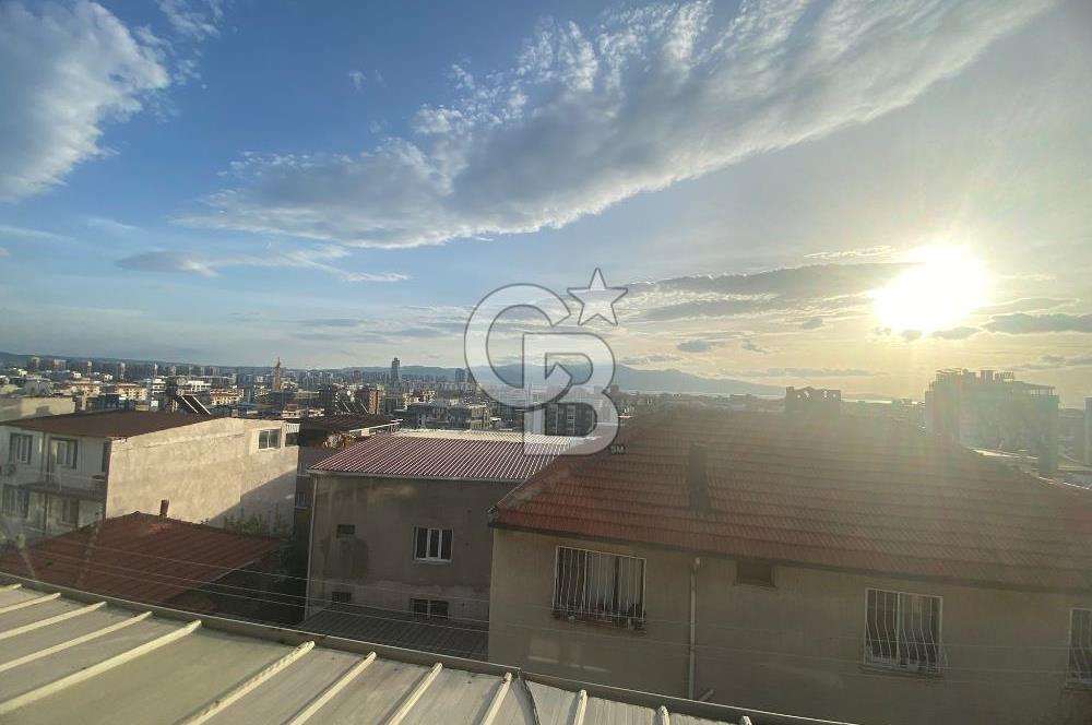 İzmir Çiğli Şirintepe'de 3+1 Satılık Doğalgazlı Panaromik Manzaralı Daire 