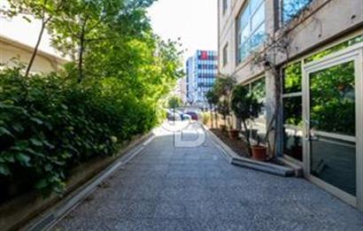 KOZYATAĞI'NDA YÜKSEK GETİRİLİ TİCARİ PLAZA