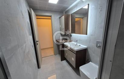 KARŞIYAKA ANADOLU CADDESİ YAKINI LÜKS SIFIR BİNADA 2+1 KİRALIK DAİRE