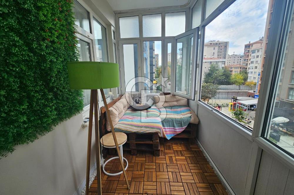KADIKÖY FENERYOLU' NDA 2+1 OTURUMA HAZIR 90 M2 KİRALIK DAİRE