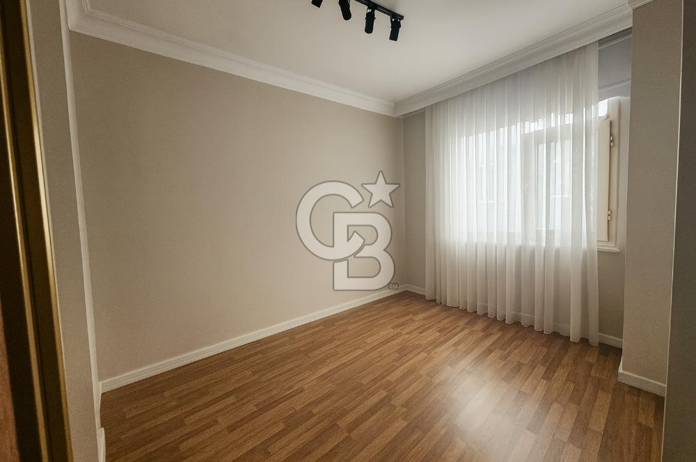 KADIKÖY FENERYOLU' NDA 2+1 OTURUMA HAZIR 90 M2 KİRALIK DAİRE