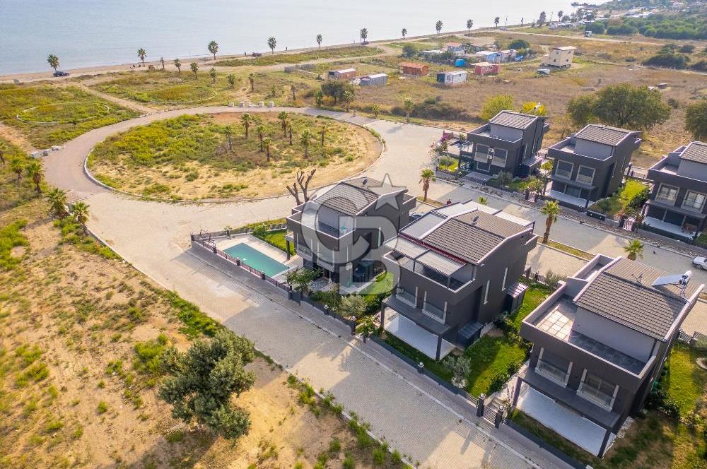 Seferihisar Atatürk Mh. Denize Sıfır Villa