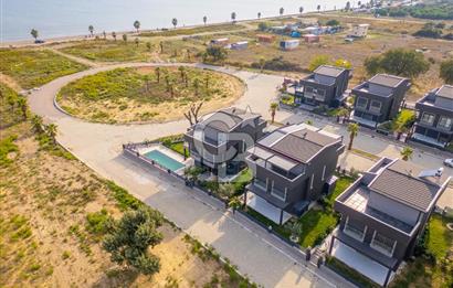 Seferihisar Atatürk Mh. Denize Sıfır Villa