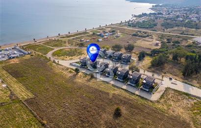 Seferihisar Atatürk Mh. Denize Sıfır Villa