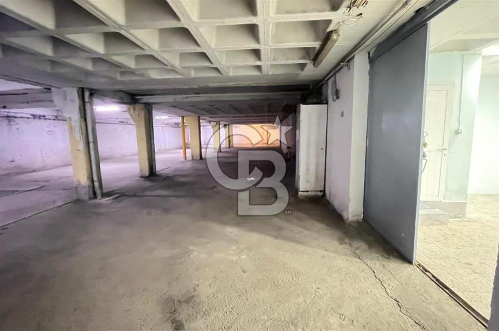 Mtk Sitesinde Satılık Cadde Üstü Prestijli 800 M2lik Komple Bina  