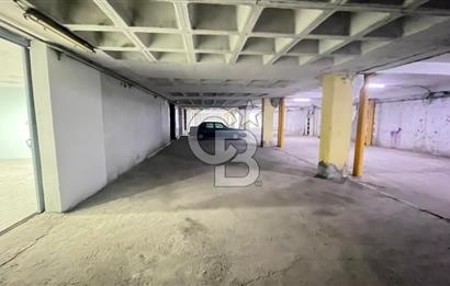 Mtk Sitesinde Satılık Cadde Üstü Prestijli 800 M2lik Komple Bina  