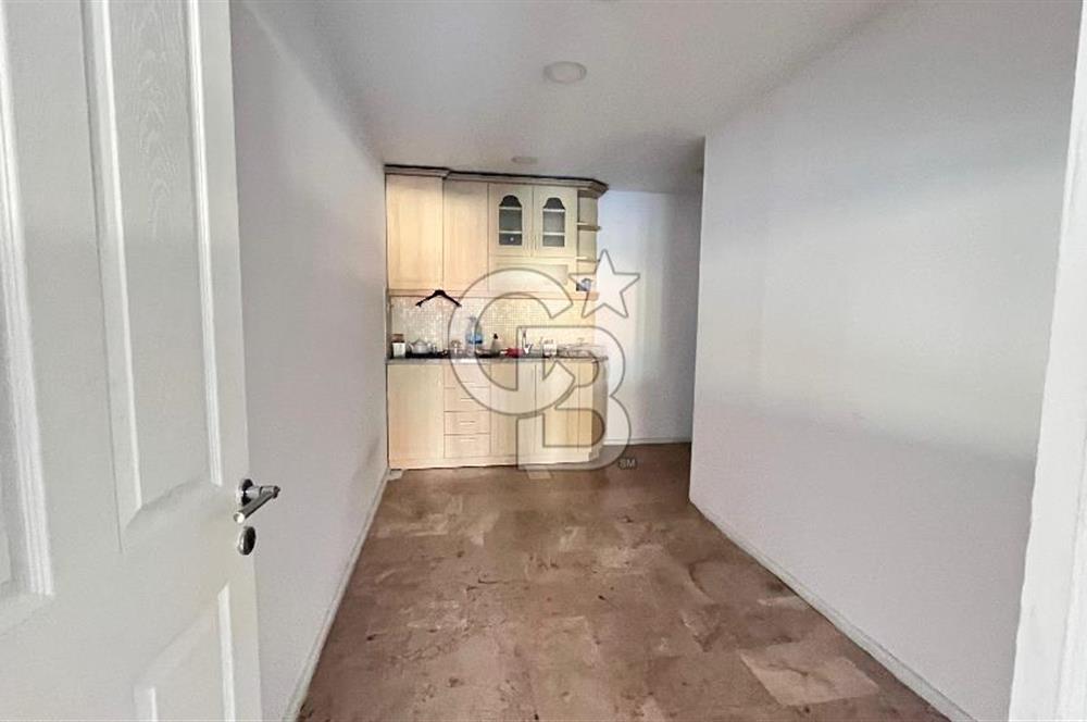 Mtk Sitesinde Satılık Cadde Üstü Prestijli 800 M2lik Komple Bina  